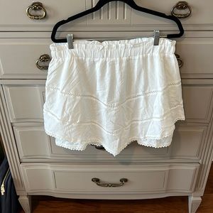 VICI white skirt with built in shorts